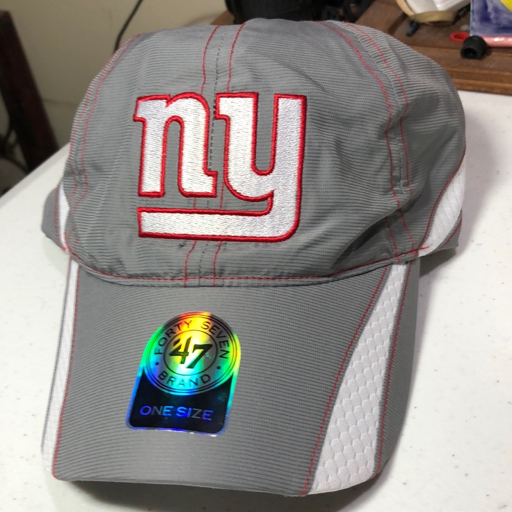 New York Giants NFL ‘47 Wick Tech Team Hat Cap Men’s Adjustable *has small hole*